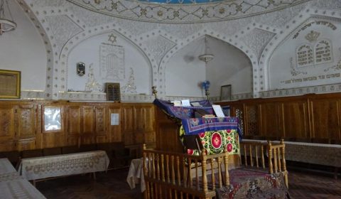 Gumbaz Synagoge von Innen