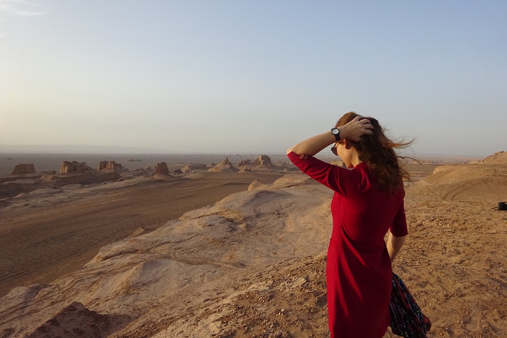 In der Wüste Lut – ohne Kopftuch