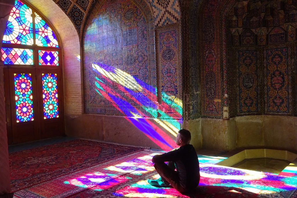 Lichtspiel in der Nasr-ol-Moschee