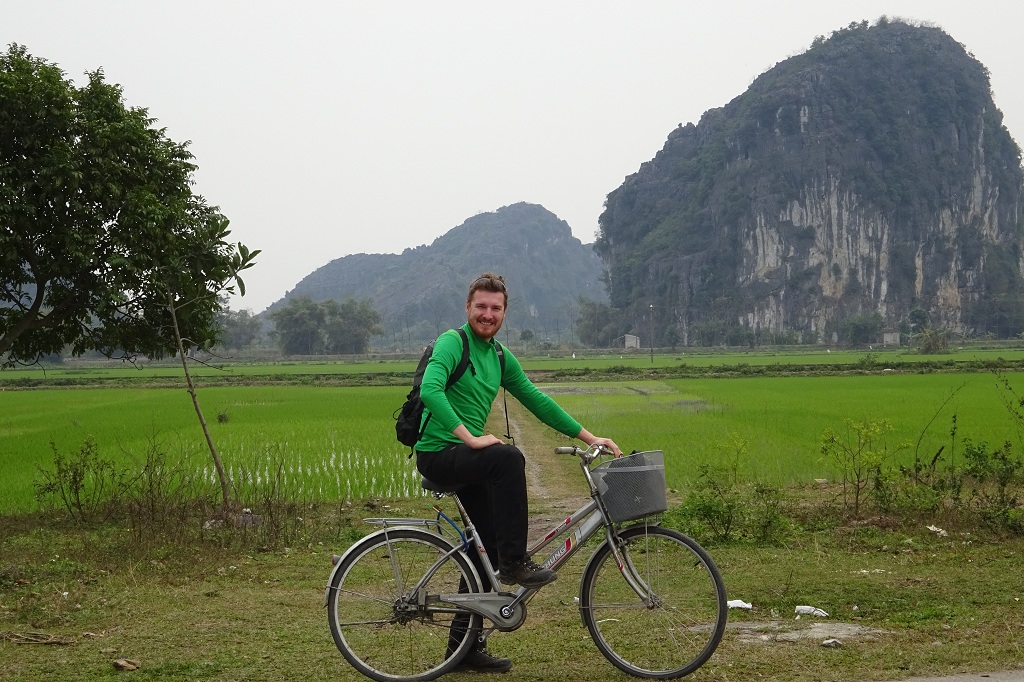 Matthias mit dem Fahrrad bei Ninh Binh