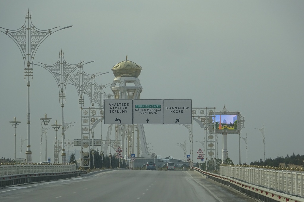 Anfahrt nach Ashgabat