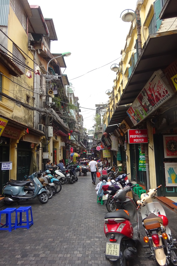 Gasse in der Altsstadt von Hanoi